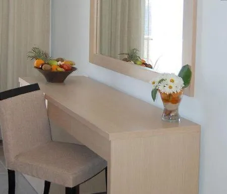 Szálloda Apolis Beachscape 4*