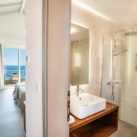 Apolis Beachscape Szálloda 4*