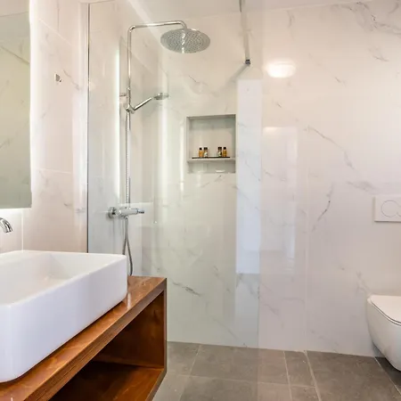 Apolis Beachscape