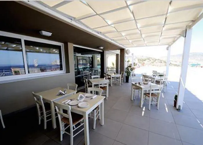 Apolis Beachscape Szálloda 4*