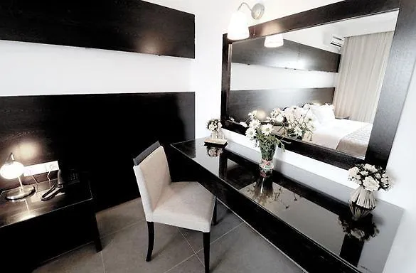 Szálloda Apolis Beachscape 4*