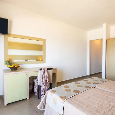 Hotel Apolis Beachscape Amoopi