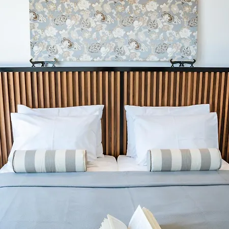 Hotel Apolis Beachscape Amoopi